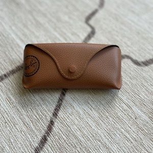Ray Ban ✨NWOT✨ Brown Case